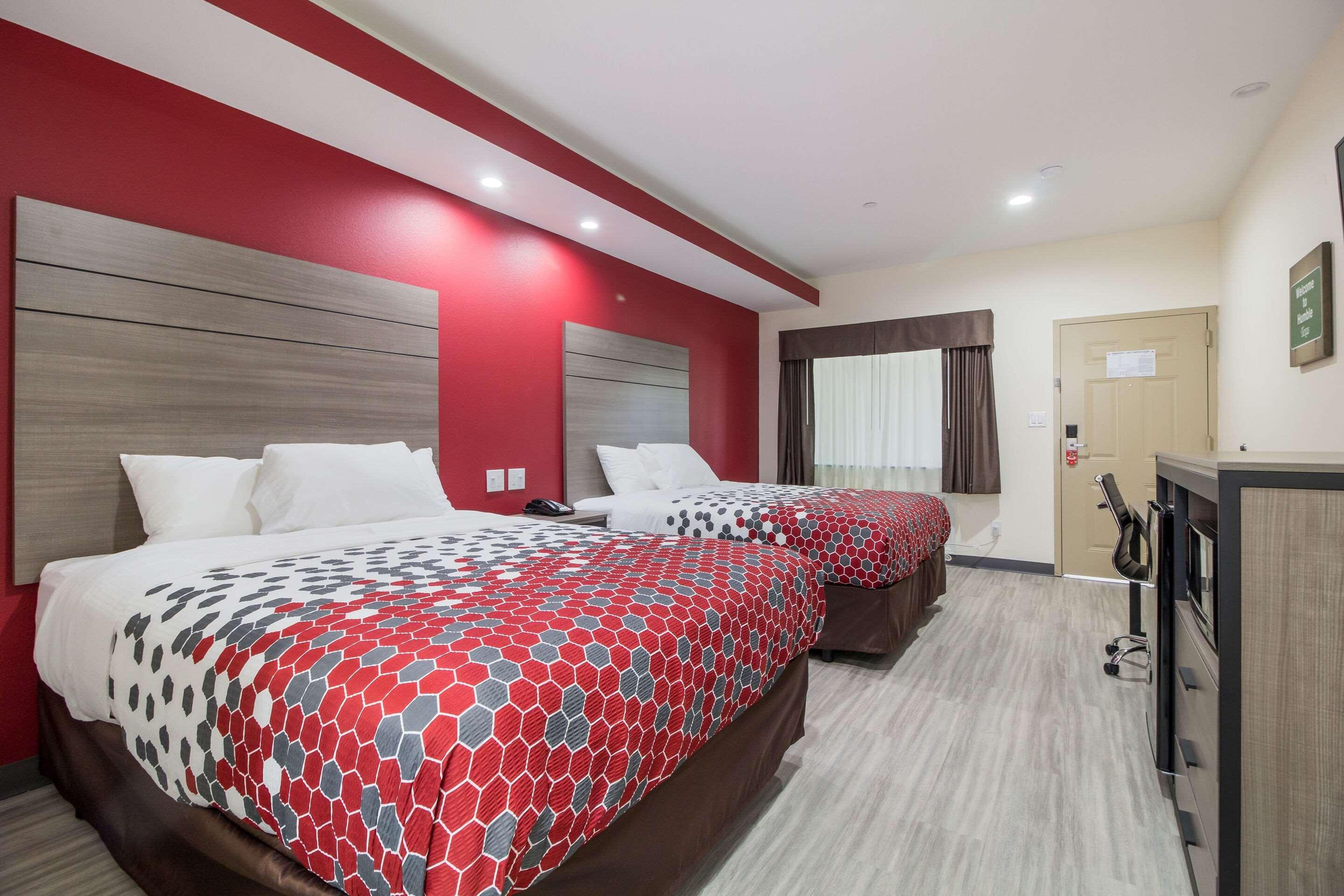 Regency & Fm1960 - Iah Airport Hotel 2*